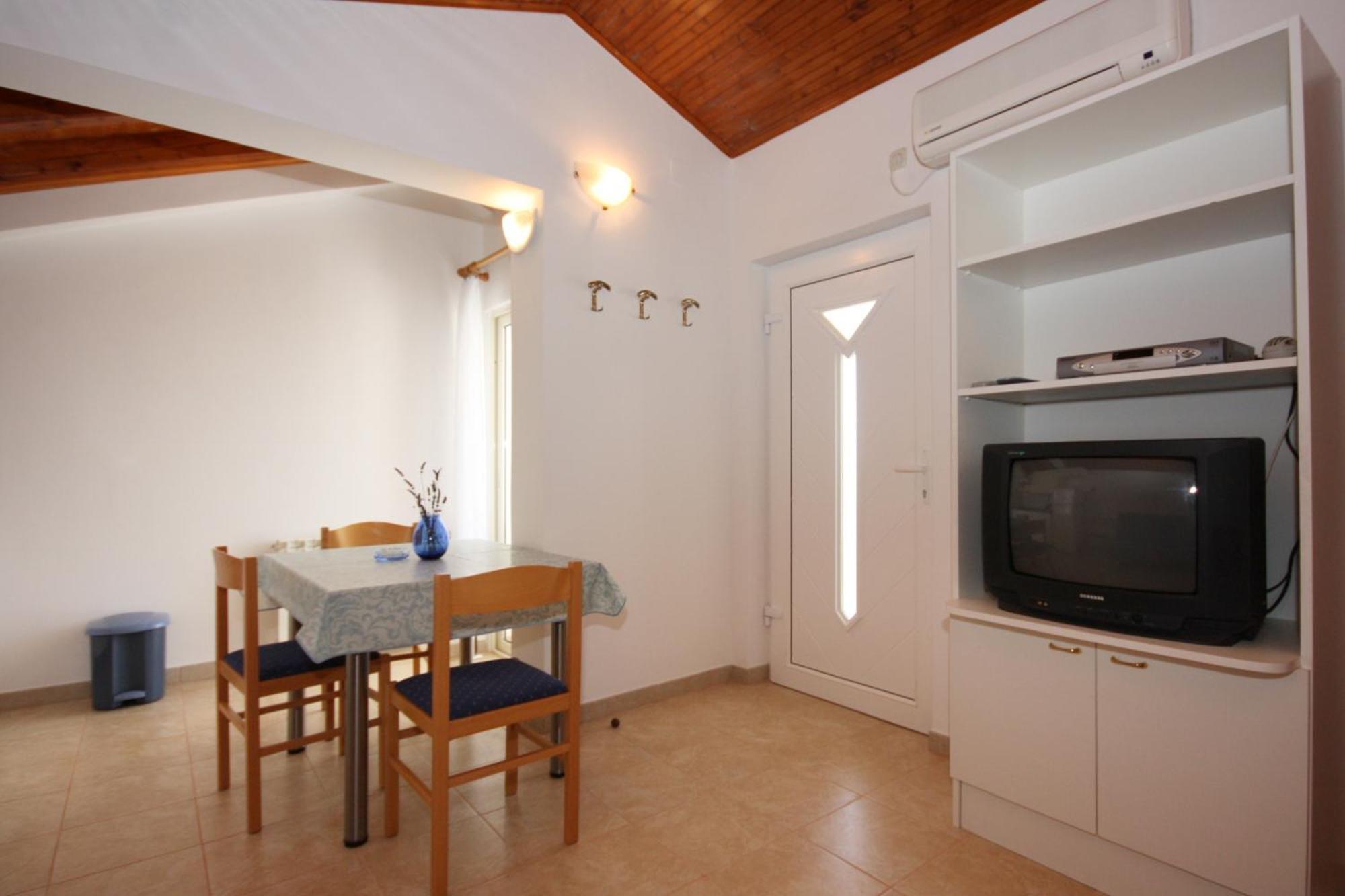Apartments With A Parking Space Jezera, Murter - 5079 Phòng bức ảnh